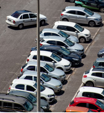 Parking avec des voitures